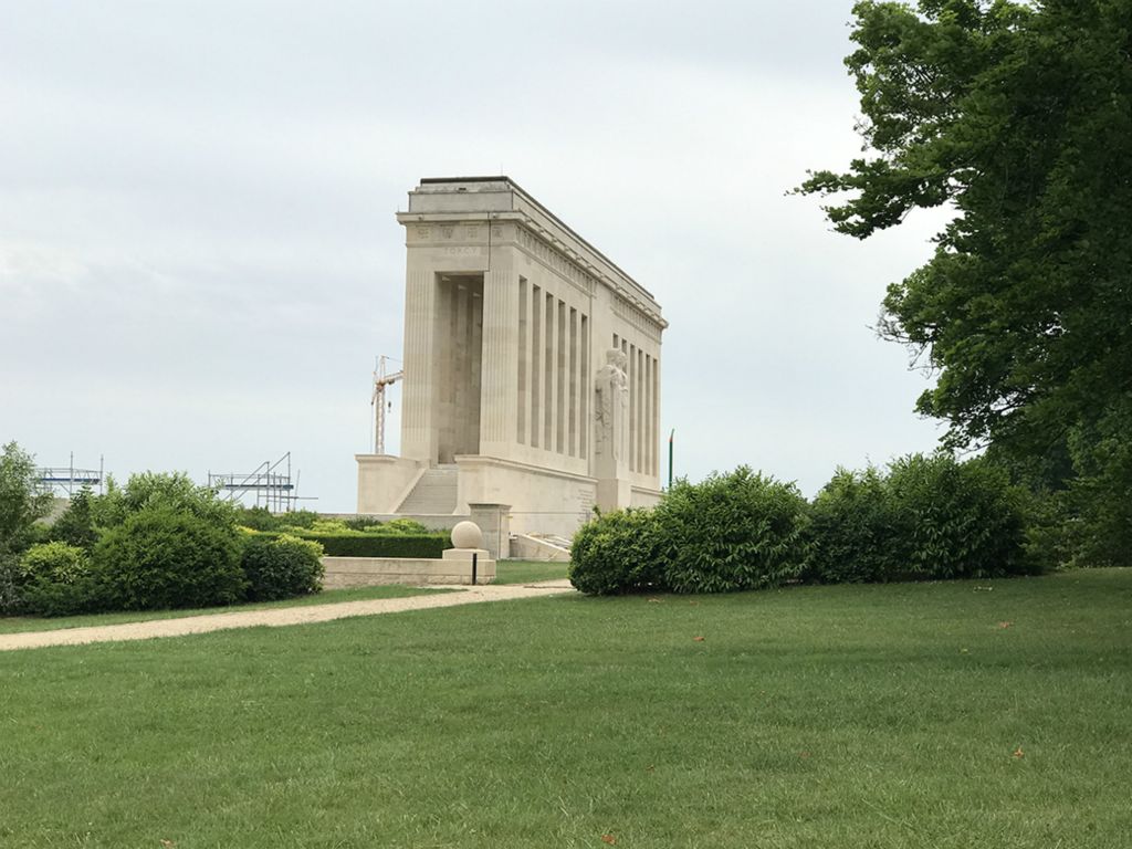 American monument on Côte 204 at Château-Thierry 